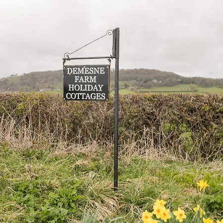 Dovecote וויטבי