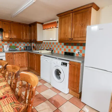 Dovecote بيت للعطل *