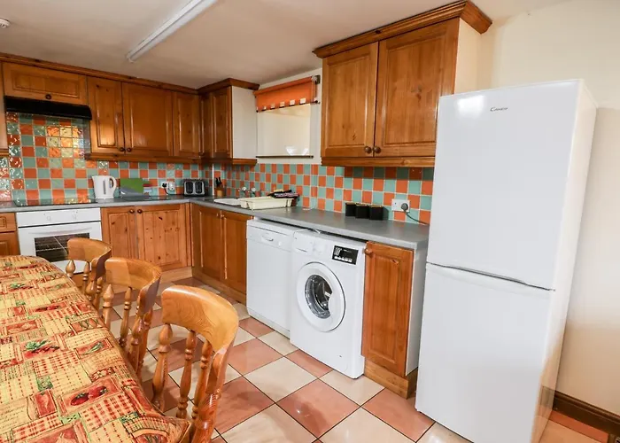 Dovecote بيت للعطل *